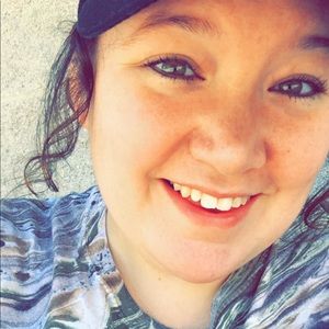 Meet your Posher, Corina